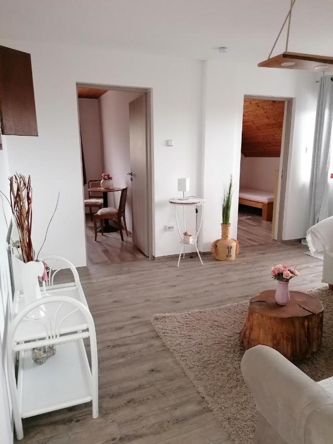 Marianna Apartman Денешдиаш Экстерьер фото